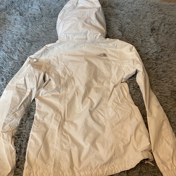The north face snow jacket - Picture 2 of 4